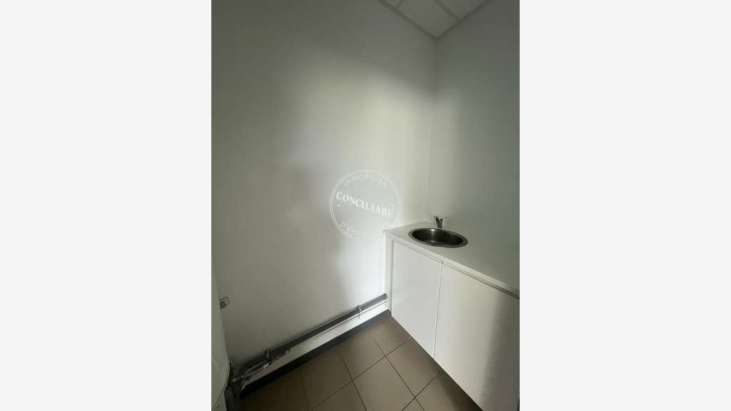 Loue bureaux 258m² excellent état à Tournefeuille
