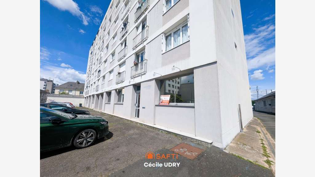 Bureau 90m² à louer parfait pour coworking Tours