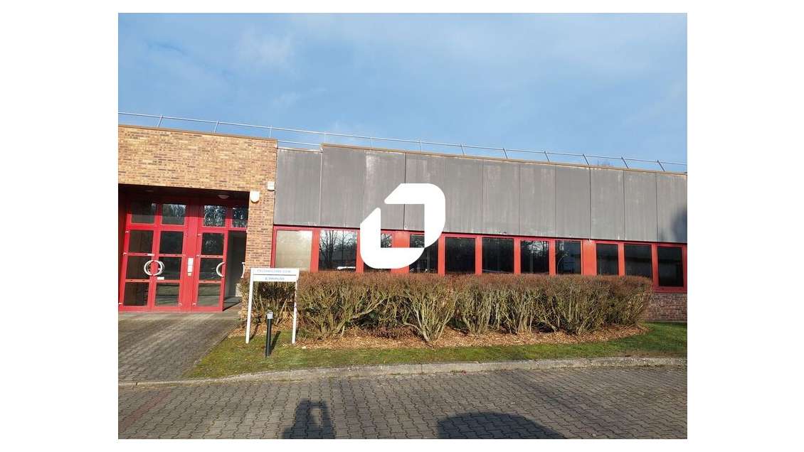 A louer Bureaux 358m² Trappes