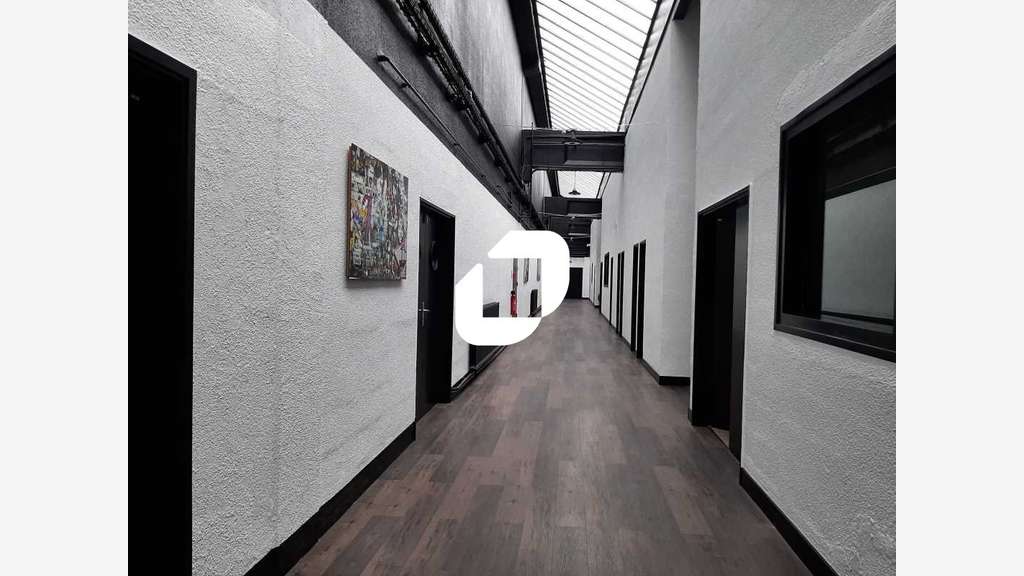 A louer Bureaux 576m² Trappes