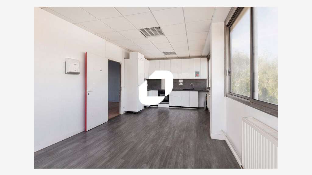 A louer Bureaux 502m² Trappes