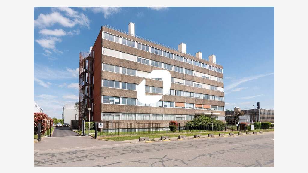 A louer Bureaux 502m² Trappes
