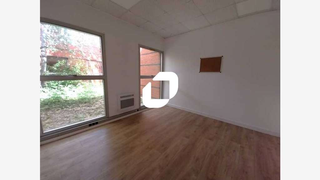A louer Bureaux 23m² Trappes