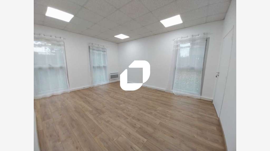 A louer Bureaux 23m² Trappes