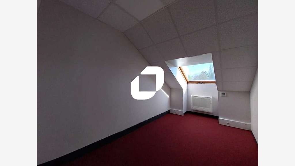 A louer Bureaux 110m² Trappes