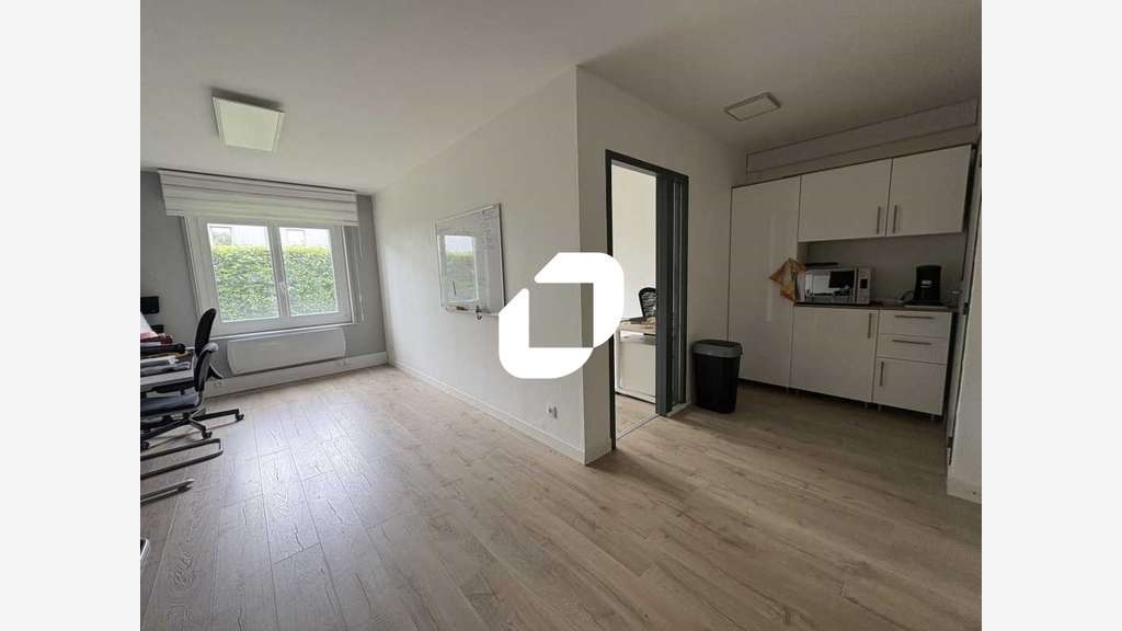 A louer Bureaux 40m² Trappes