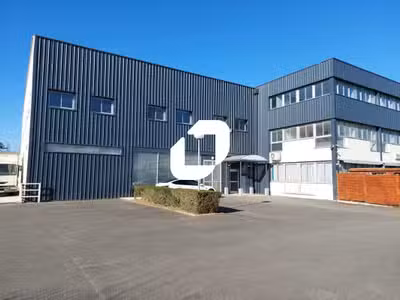 A louer Bureaux 96m² Trappes