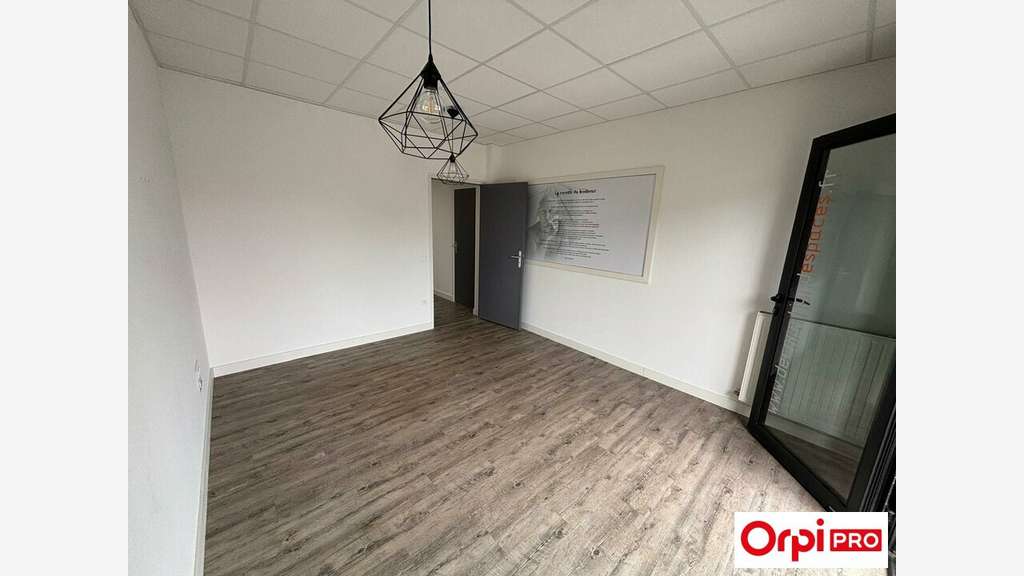 A louer bureau de 43m² Trégueux emplacement strat.