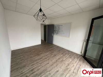 A louer bureau de 43m² Trégueux emplacement strat.