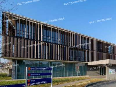 A louer bureaux avec services de 25m² à Trégueux
