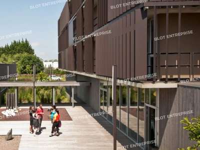 A louer bureaux avec services 12,50m² à Trégueux