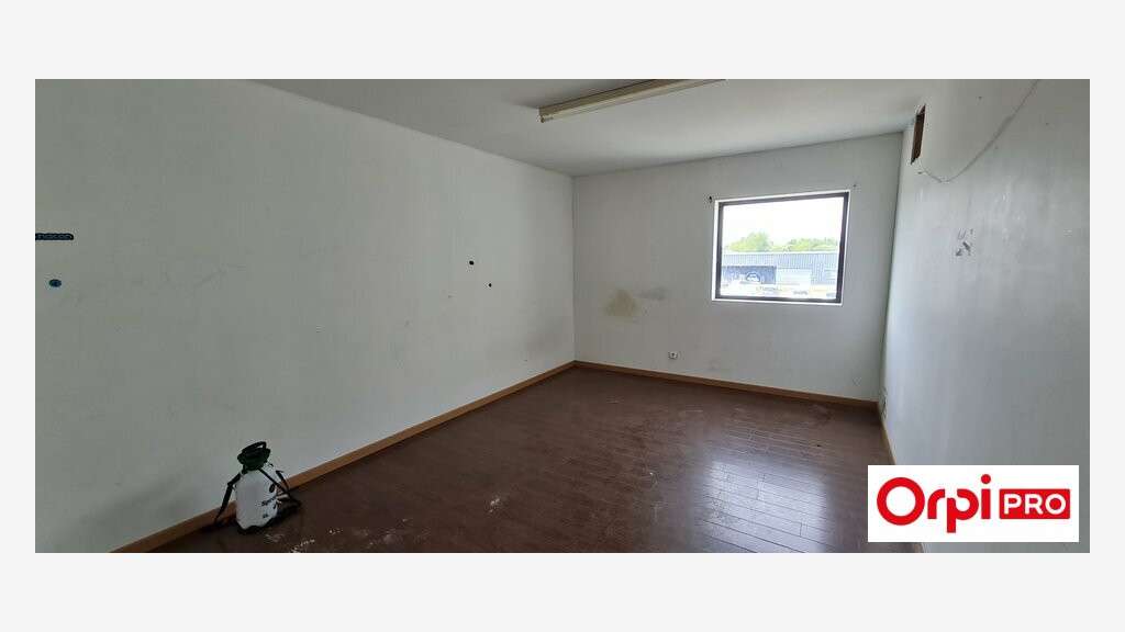 A louer bureaux 220m² empl proche RN12 Trégueux