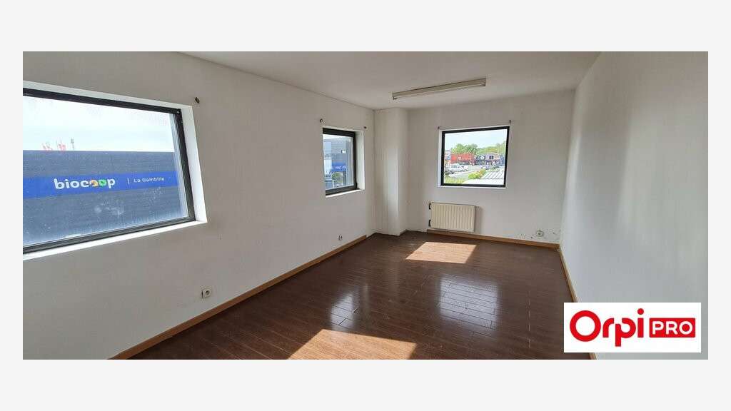 A louer bureaux 220m² empl proche RN12 Trégueux