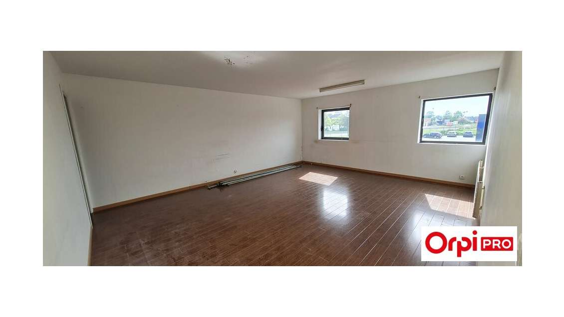 A louer bureaux 220m² empl proche RN12 Trégueux