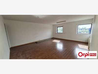 A louer bureaux 220m² empl proche RN12 Trégueux