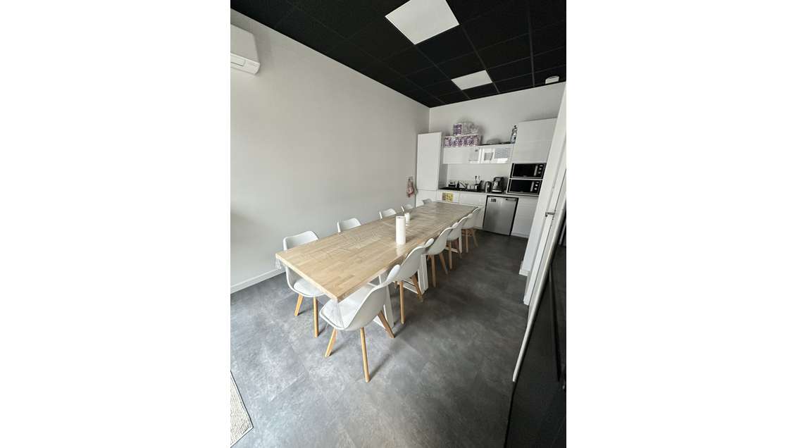 A louer bureaux 123m² R+1 à Angers Sud Est