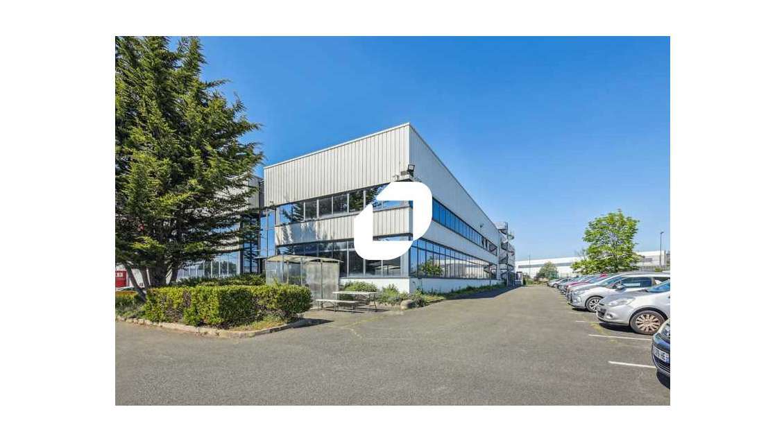 A louer Bureaux 800m² Tremblay en france