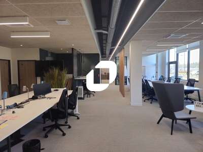 A louer Bureaux 1984m² Tremblay en france