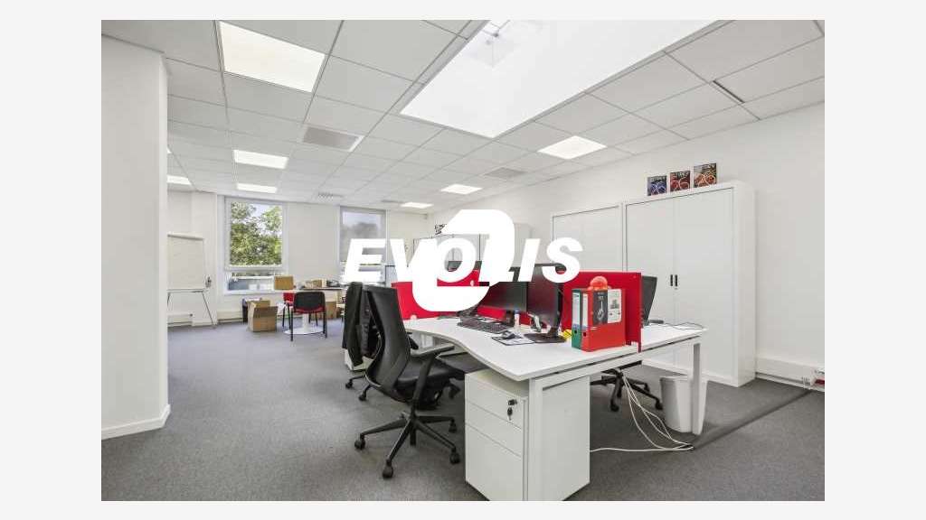 A louer Bureaux 535m² Tremblay en france