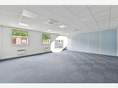 A louer Bureaux 165m² Tremblay en france