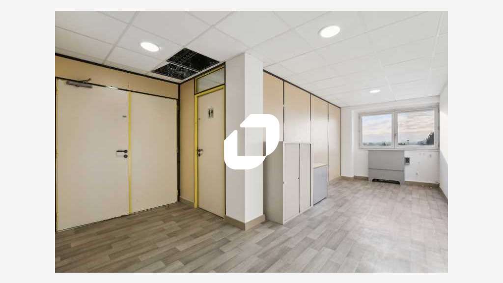 A louer Bureaux 200m² Tremblay en france
