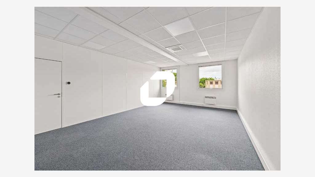 A louer Bureaux 165m² Tremblay en france