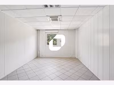 A louer Bureaux 130m² Tremblay en france