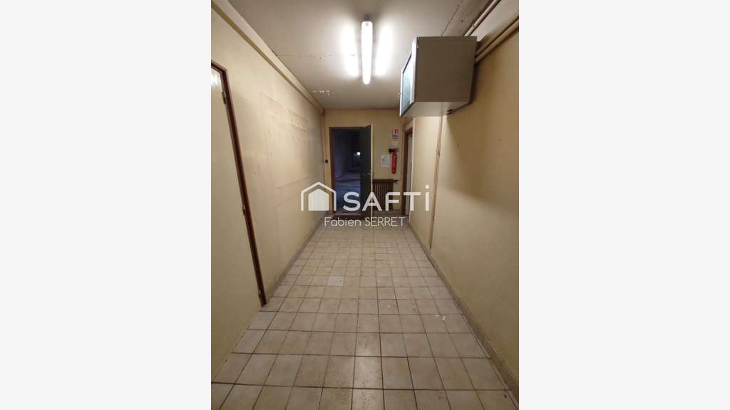A louer bâtiment bureaux 232m² à Trévières