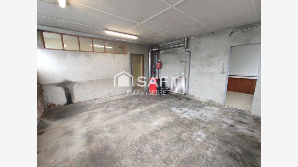 A louer bâtiment bureaux 232m² à Trévières