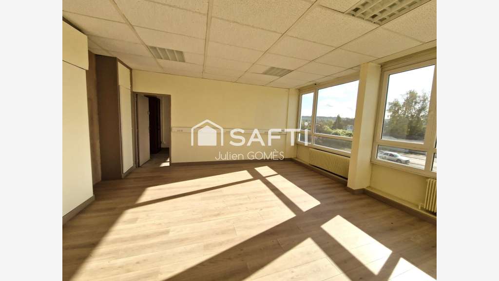 Bureau 2 pièces de 45m² à louer à à Trilport