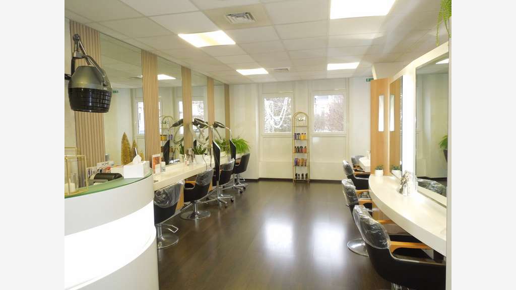 Local commercial 261m² à louer empl N°1 Troyes