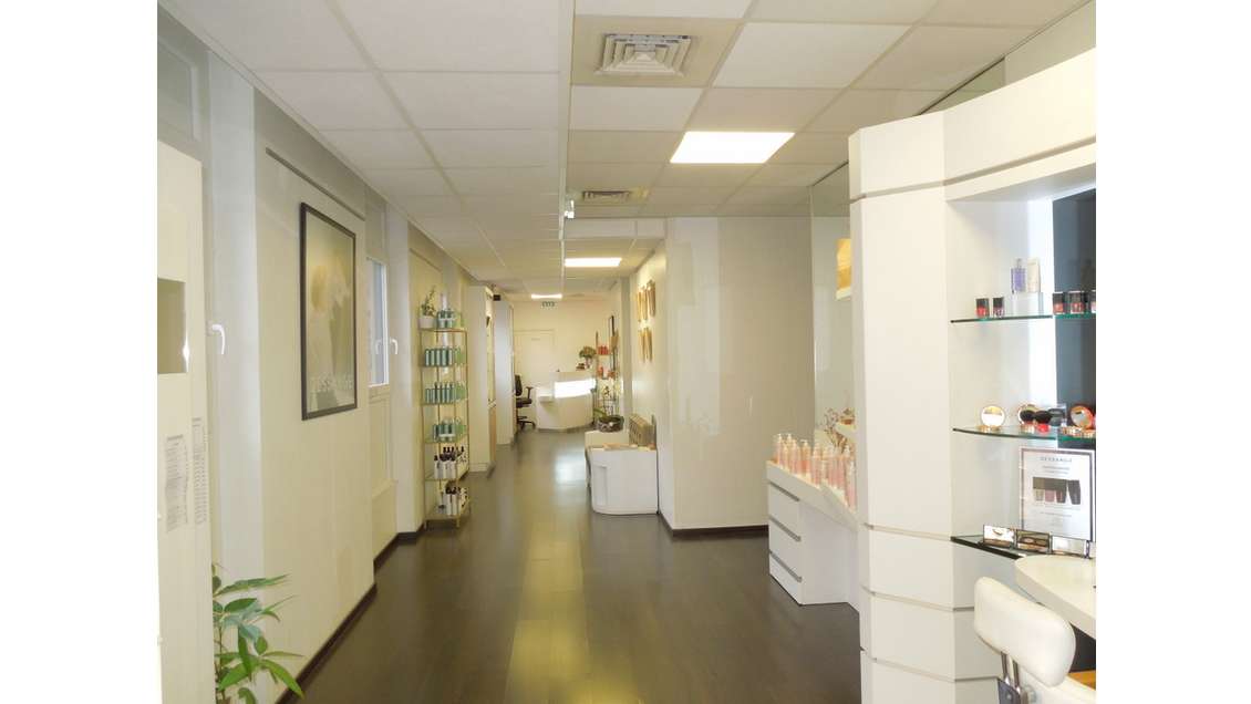 Local commercial 261m² à louer empl N°1 Troyes