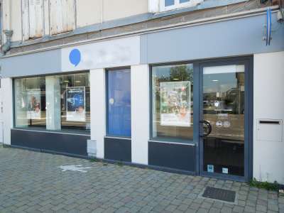 A louer local +200m² sur axe passager à Troyes
