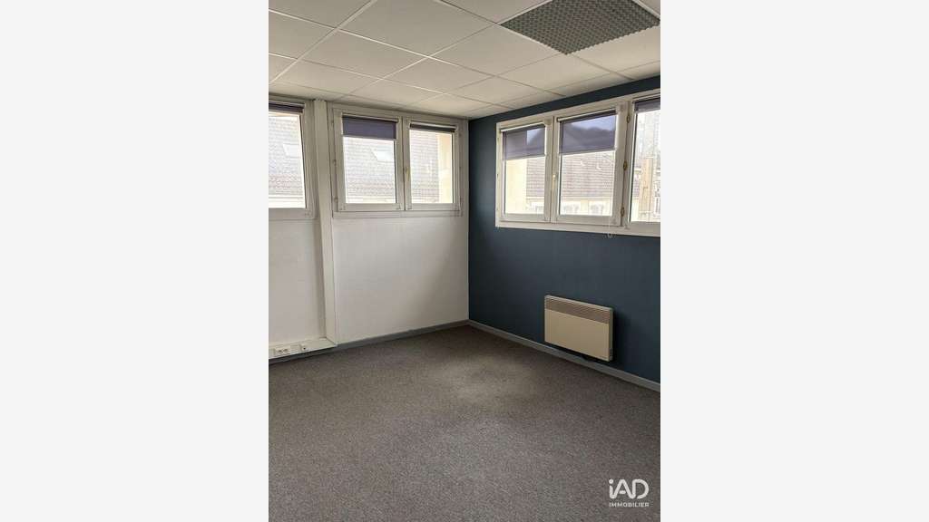 A louer bureaux de 140m² au 1er étage à Troyes