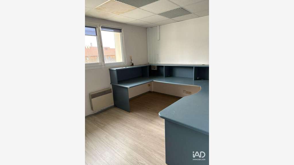 A louer bureaux de 140m² au 1er étage à Troyes