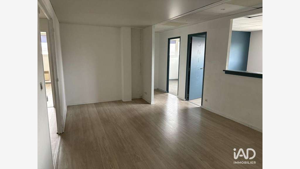 A louer bureaux de 140m² au 1er étage à Troyes