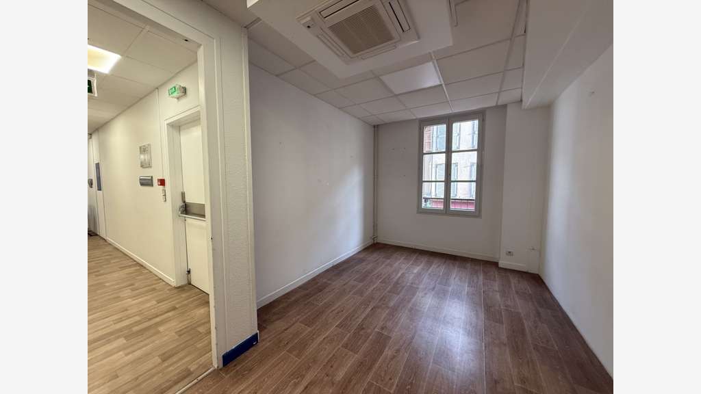 Bureaux 210m² accès PMR - Rue Emile Zola à Troyes