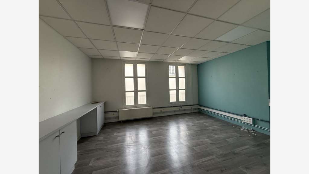 Bureaux 210m² accès PMR - Rue Emile Zola à Troyes