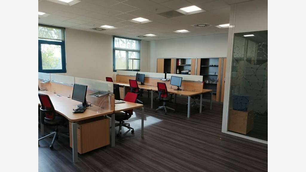 A louer centre de r&d et laboratoires Val de Reuil