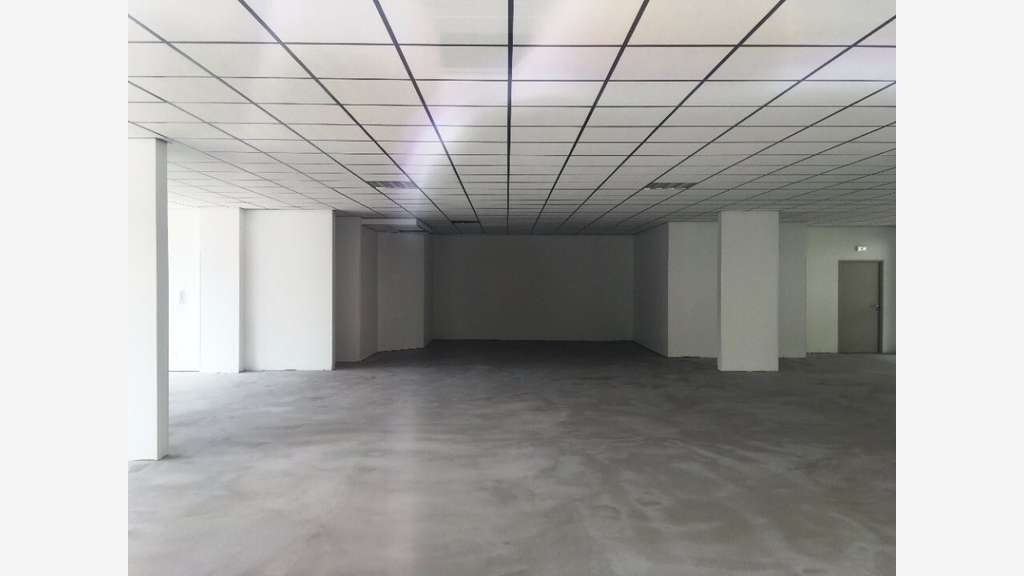 Location bureaux 269m² PMR à Valbonne