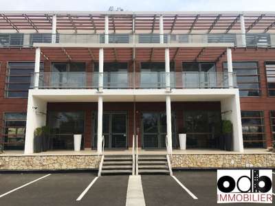 Location bureaux 269m² PMR à Valbonne