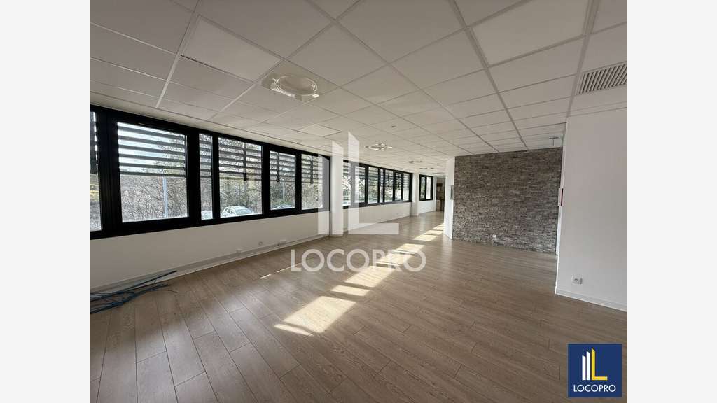 Location bureaux 94m² à Sophia-Antipolis