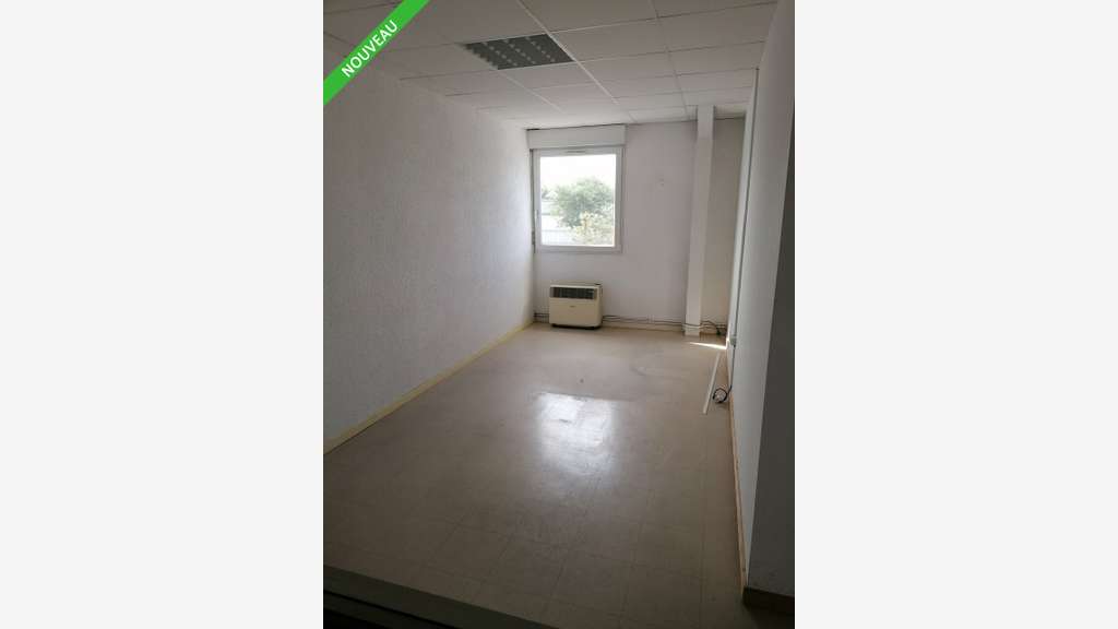Bureau 45m² R+1 à louer en ZFU à Valence