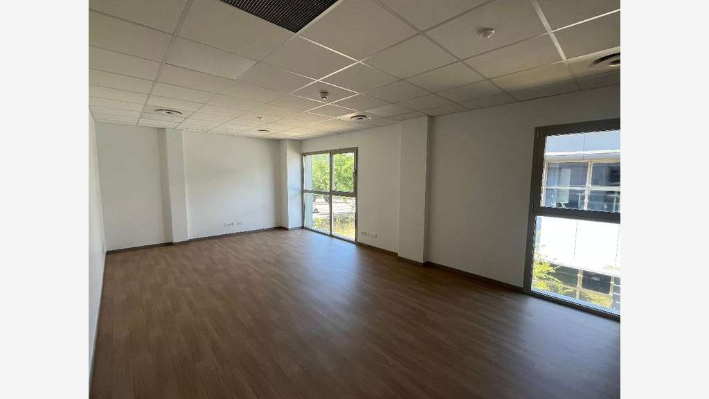 A louer bureaux de 20 à 45 m² à Valence