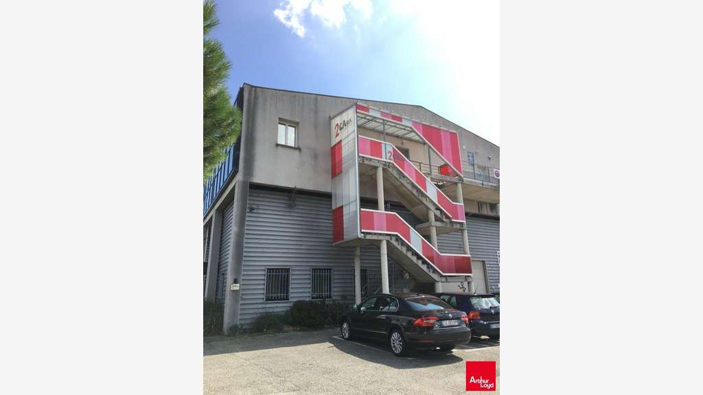 A louer bureaux 60m² sur angle à en ZFU à Valence