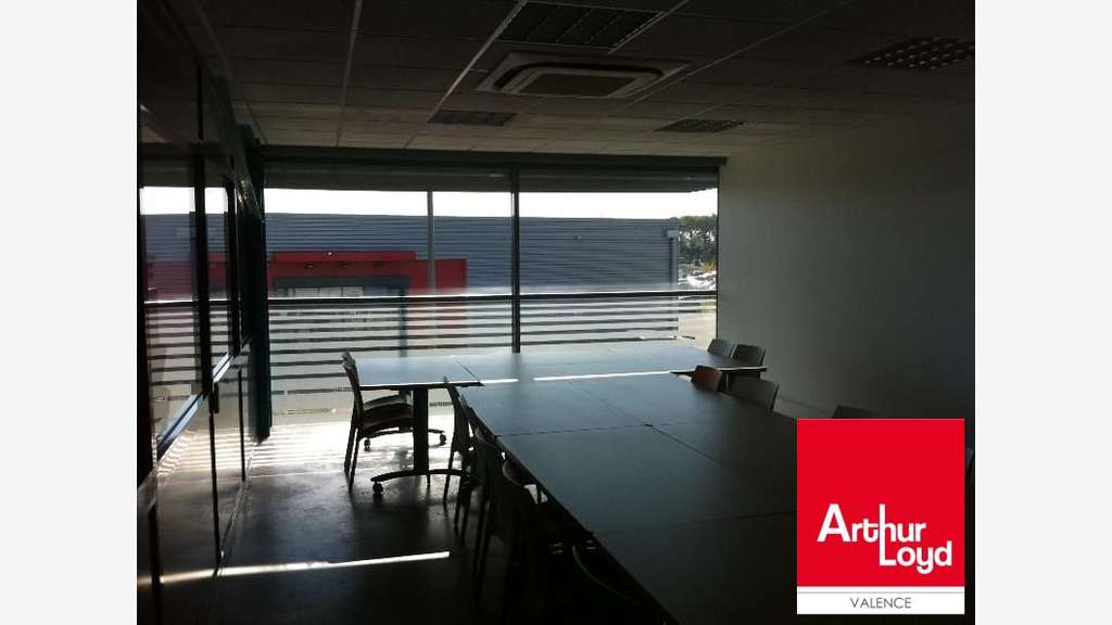 Bureaux 120m² R+1 à louer Valence ZI Briffaut Est