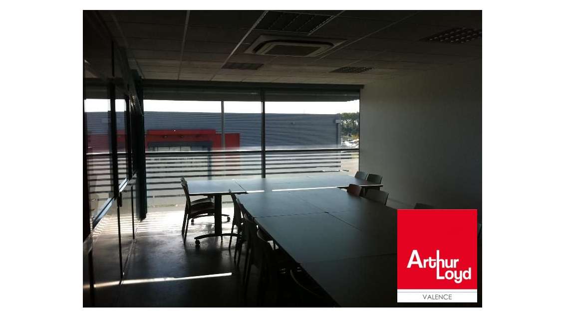 Bureaux 120m² R+1 à louer Valence ZI Briffaut Est