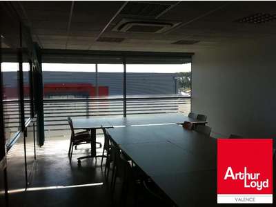 Bureaux 120m² R+1 à louer Valence ZI Briffaut Est