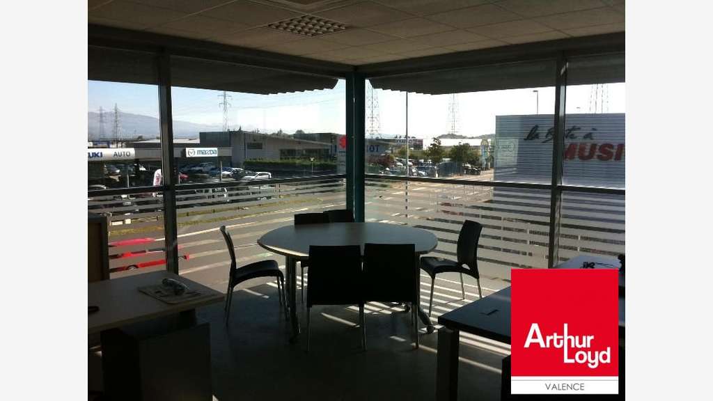 Bureaux 120m² R+1 à louer Valence ZI Briffaut Est