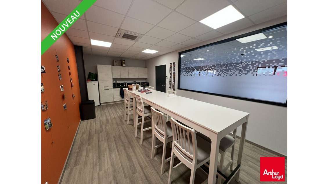 Bureaux neufs 345m² à louer à Valence Briffaut